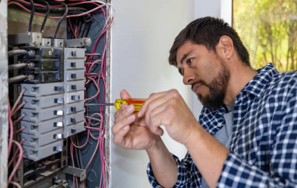 Best Affordable Emergency Electrician  in Bothell East, WA